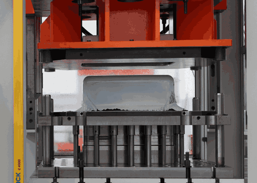 医疗行业液压机：生产过程中的精确性与可靠性