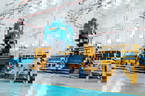 重载型矫直机：复杂材料加工的精度与自动化